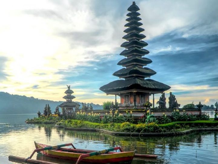 Pura Ulun Danu Beratan, Bali